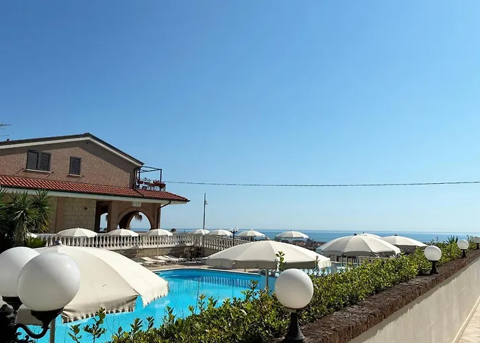 Holihome Vascello B25 アパート